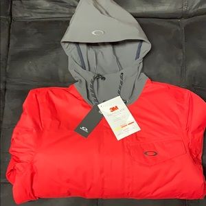 Men’s Oakley regular fit winter coat.